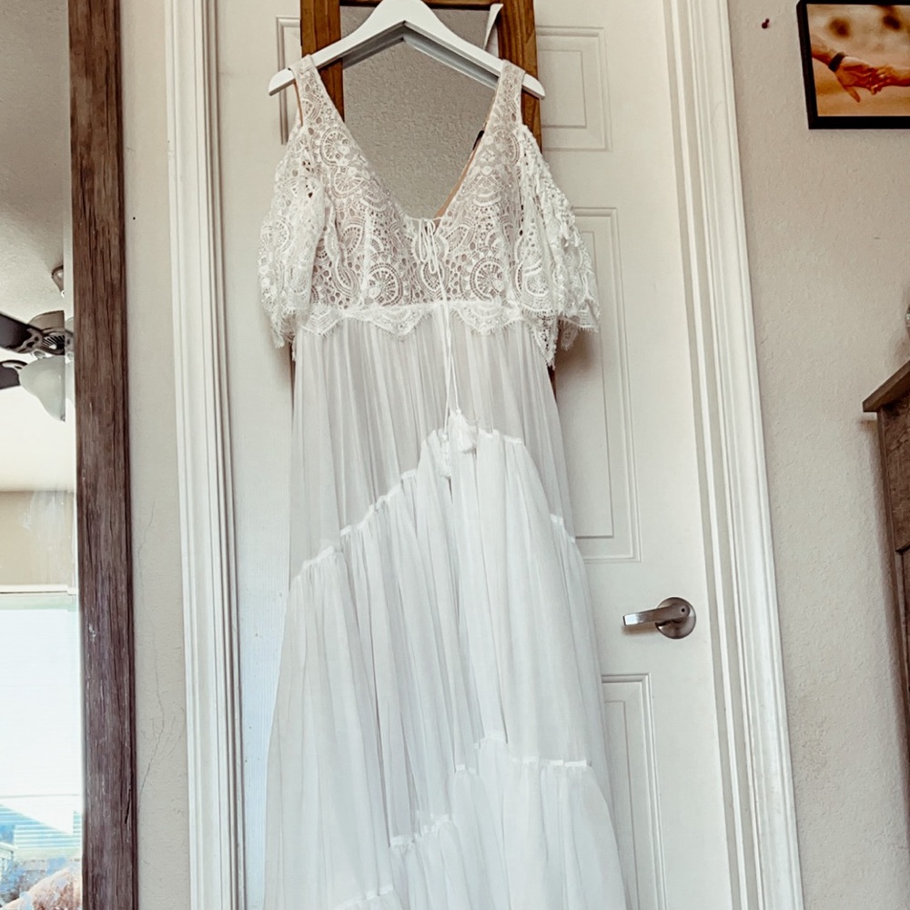Never worn Rish Bridal Boho Wedding Dress